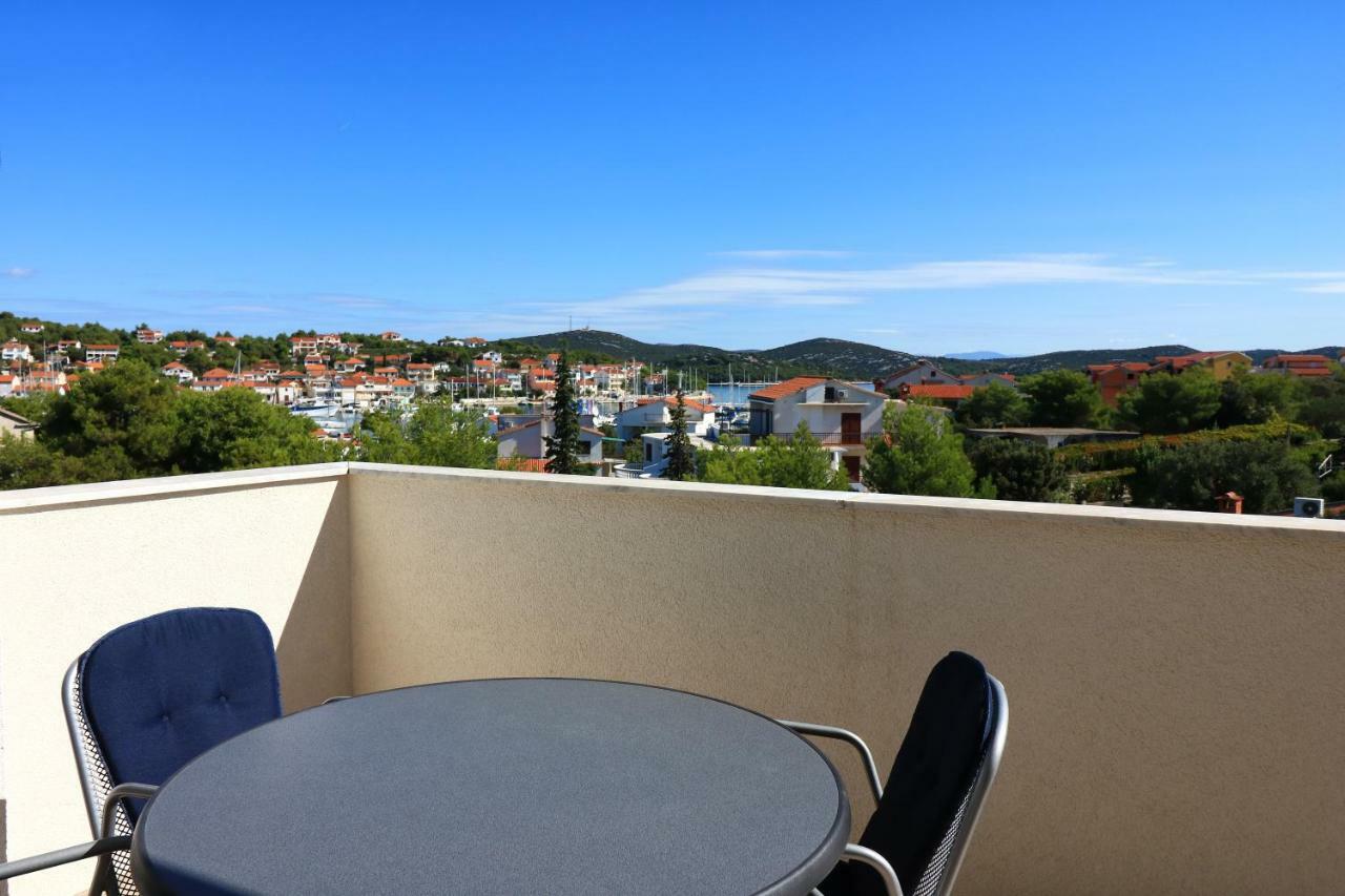 Apartments Sladana Jezera Luaran gambar