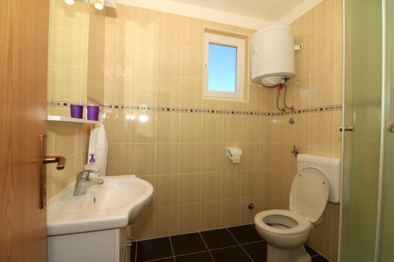 Apartments Sladana Jezera Luaran gambar