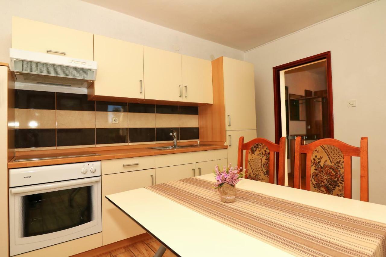 Apartments Sladana Jezera Luaran gambar